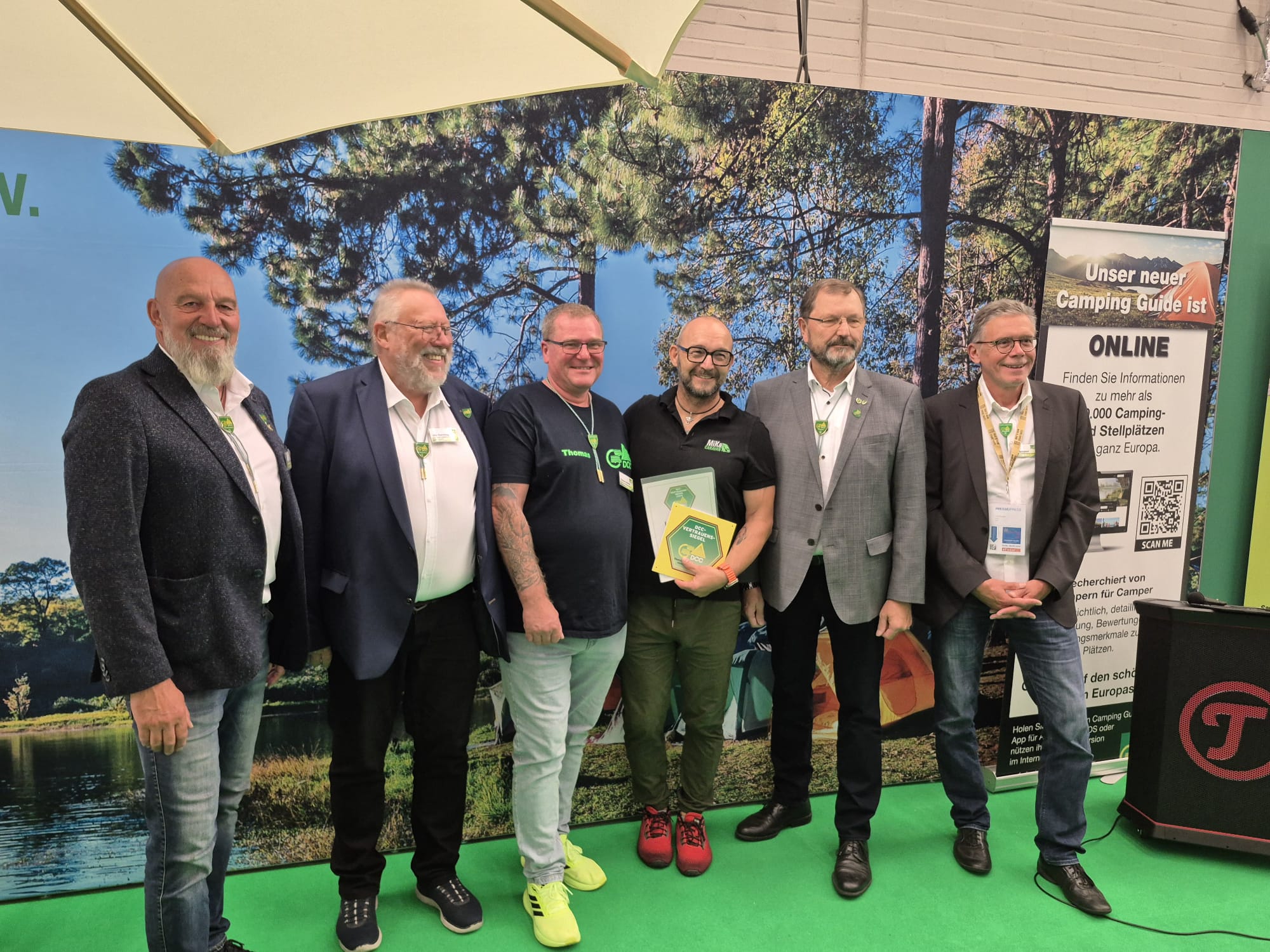 MiKa Caravan und Vertreter des Deutschen Camping-Clubs
